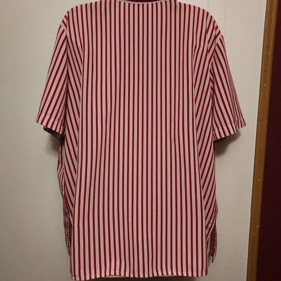 - Jaclyn Smith Plus red and white stripes 24W pit to pit 27 inch 29 inch… - Picture 2 of 2